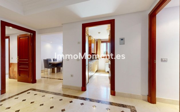 Wiederverkauf - Wohnung - Estepona  - Estepona Centro