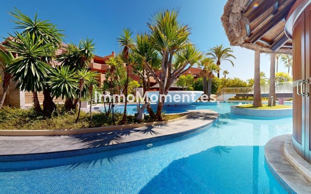 Wiederverkauf - Wohnung - Estepona  - Estepona Centro