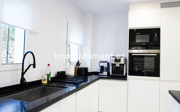 Wiederverkauf - Wohnung - Marbella - Nueva Andalucía