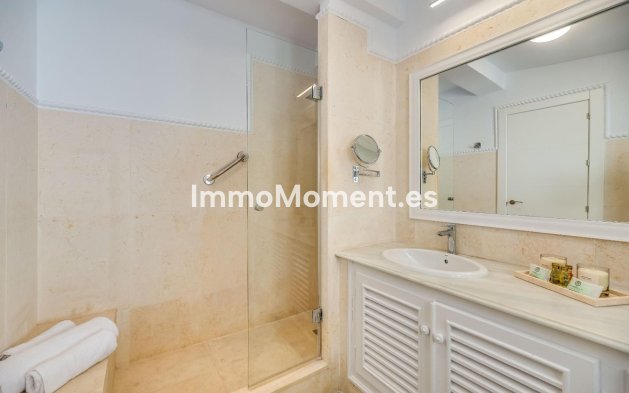 Revente - Villa - Marbella - Nueva Andalucía