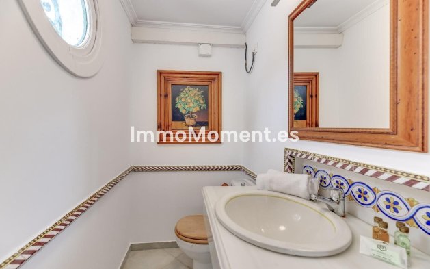 Revente - Villa - Marbella - Nueva Andalucía