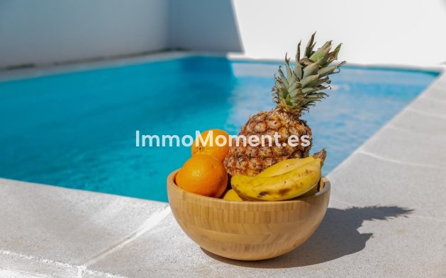 Revente - Villa - Marbella - Nueva Andalucía