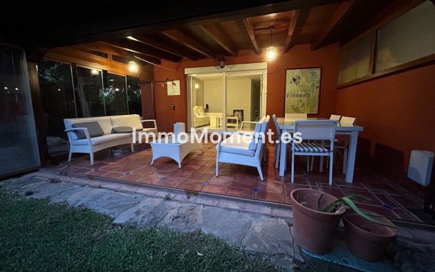 Wiederverkauf - Reihenhaus - Estepona  - Atalaya