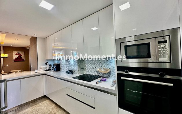 Wiederverkauf - Wohnung - Marbella - Nueva Andalucía