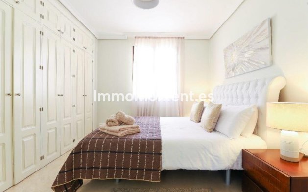 Wiederverkauf - Wohnung - Marbella - Nueva Andalucía