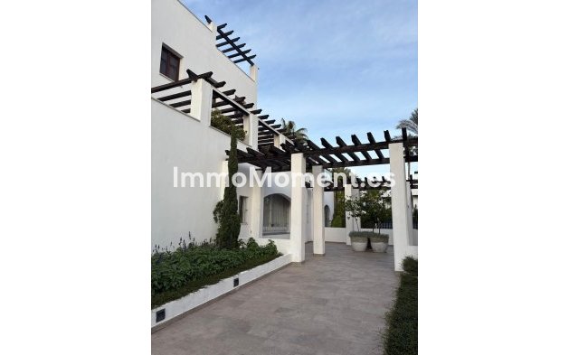 Wiederverkauf - Wohnung - Marbella - Nueva Andalucía