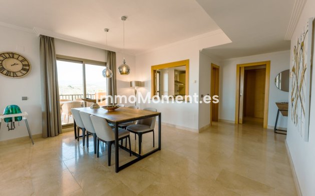 Wiederverkauf - Wohnung - Estepona  - Atalaya