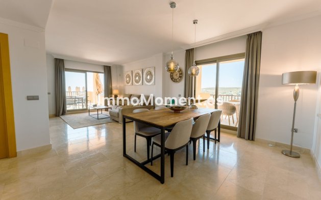 Wiederverkauf - Wohnung - Estepona  - Atalaya