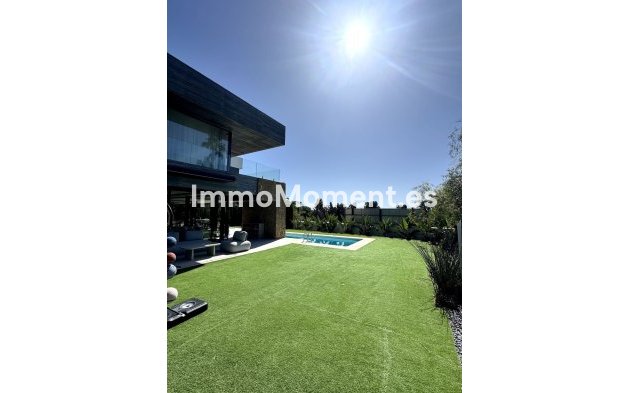 Wiederverkauf - Villa - Marbella - Nagüeles