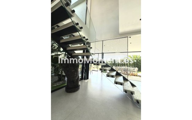 Wiederverkauf - Villa - Marbella - Nagüeles