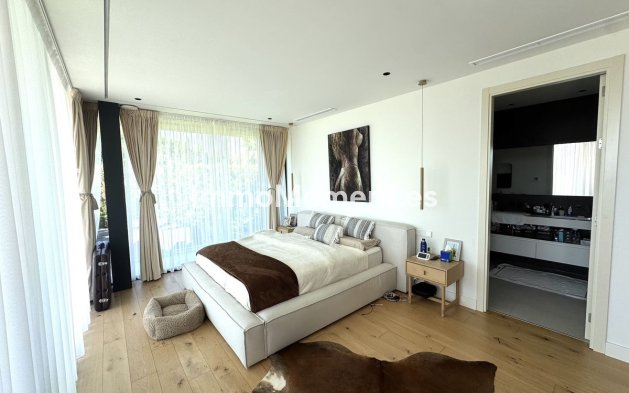 Wiederverkauf - Villa - Marbella - Nagüeles