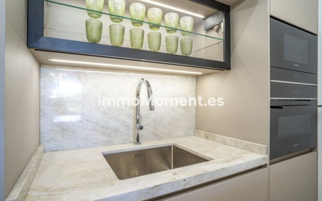 Wiederverkauf - Wohnung - Marbella - Nueva Andalucía