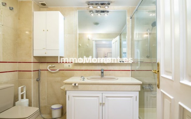 Revente - Appartement - Marbella - Nueva Andalucía