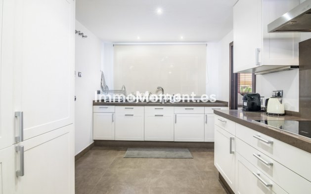 Wiederverkauf - Wohnung - Marbella - Nueva Andalucía