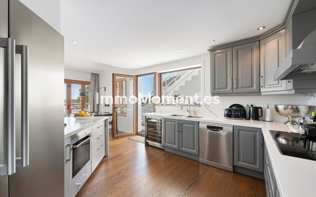 Wiederverkauf - Wohnung - Marbella - Nueva Andalucía