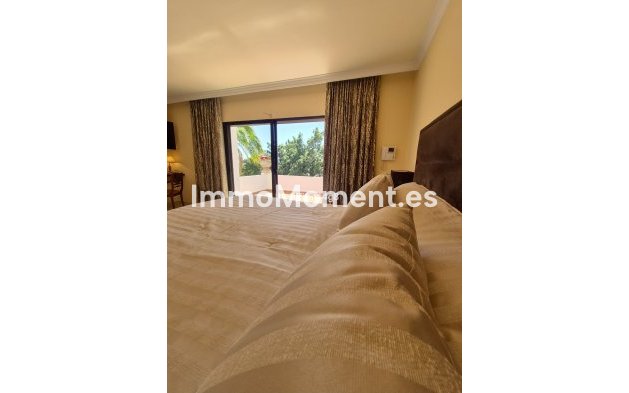 Resale - Villa - Marbella - La Campana