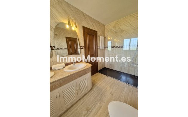 Resale - Villa - Marbella - La Campana