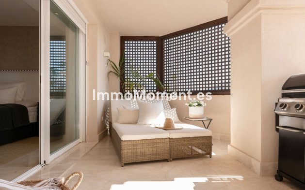 Resale - Apartment - Marbella - Nueva Andalucía