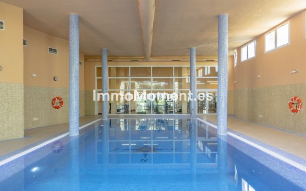 Resale - Apartment - Marbella - Nueva Andalucía