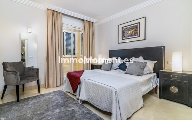 Revente - Appartement - Marbella - Nueva Andalucía