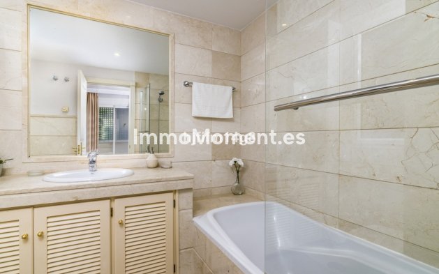 Revente - Appartement - Marbella - Nueva Andalucía