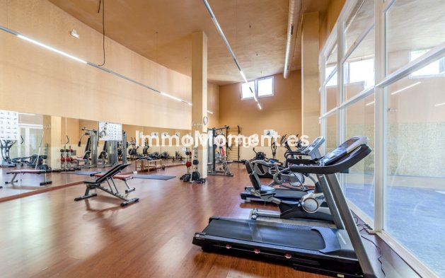 Revente - Appartement - Marbella - Nueva Andalucía