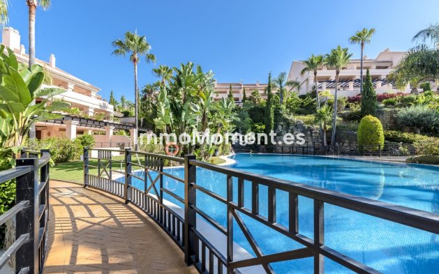 Revente - Appartement - Marbella - Nueva Andalucía