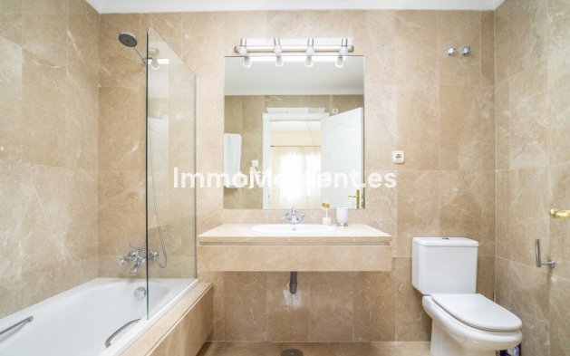 Revente - Maison mitoyenne - Marbella - Nueva Andalucía