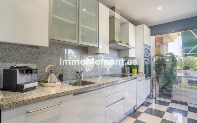 Wiederverkauf - Wohnung - Marbella - Nueva Andalucía