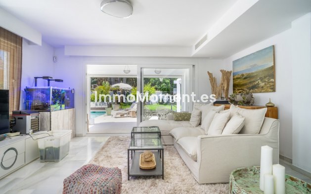 Resale - Villa - Marbella - Nueva Andalucía