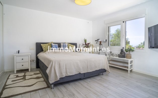 Resale - Villa - Marbella - Nueva Andalucía