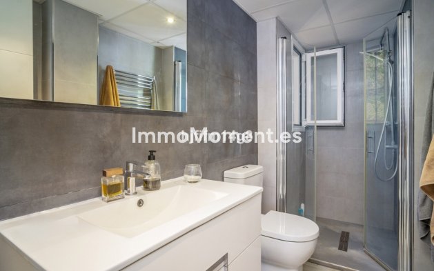 Resale - Villa - Marbella - Nueva Andalucía