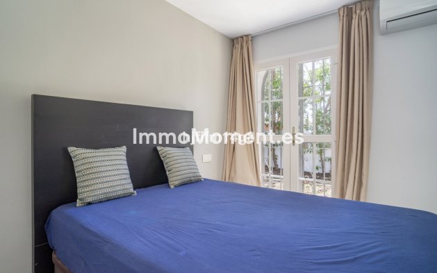 Resale - Villa - Marbella - Nueva Andalucía