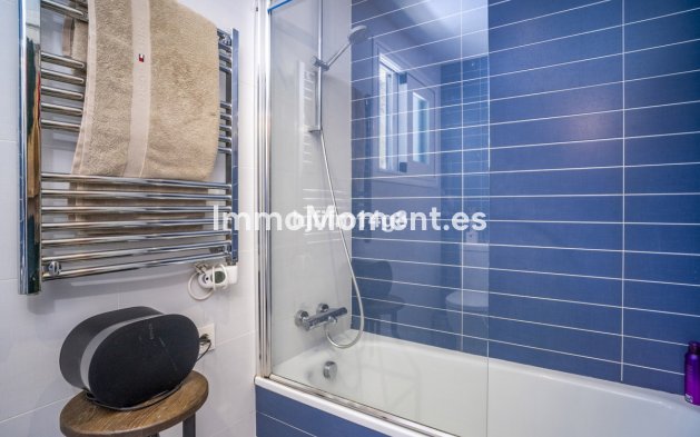 Resale - Villa - Marbella - Nueva Andalucía