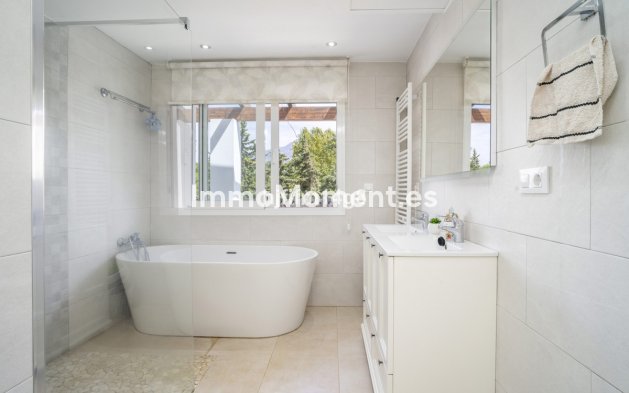 Resale - Villa - Marbella - La Campana