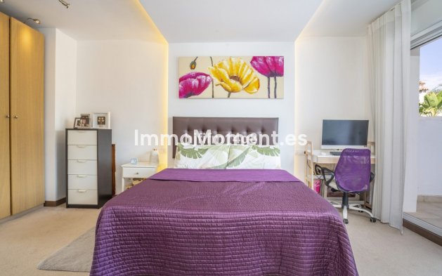 Resale - Villa - Marbella - La Campana