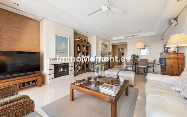 Resale - Apartment - Benahavís - Benahavís Centro