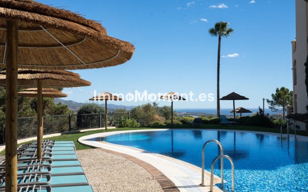 Resale - Apartment - Benahavís - Benahavís Centro