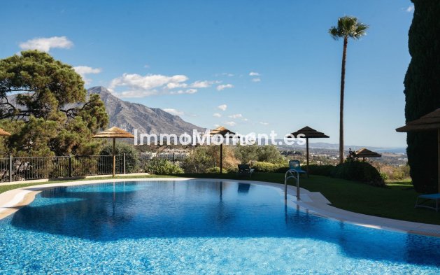 Resale - Apartment - Benahavís - Benahavís Centro