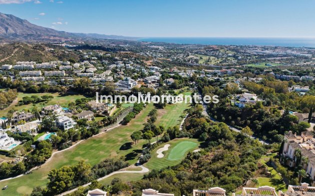 Resale - Apartment - Benahavís - Benahavís Centro