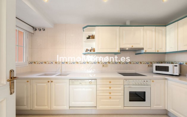 Revente - Appartement - Marbella - Nueva Andalucía