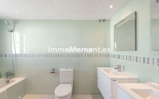 Revente - Appartement - Marbella - Nueva Andalucía