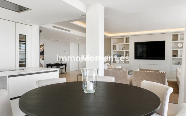 Revente - Appartement - Marbella - Nueva Andalucía