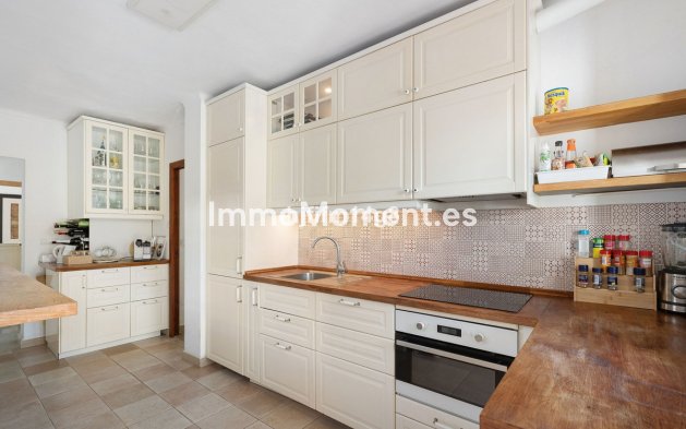 Reventa - Villa - Marbella - La Campana