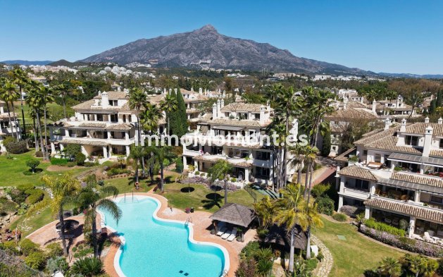 Wiederverkauf - Wohnung - Marbella - Nueva Andalucía