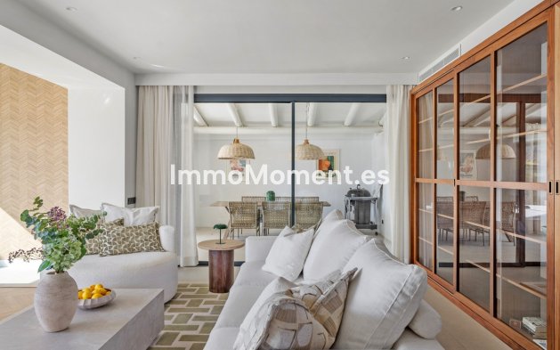 Wiederverkauf - Villa - Marbella - Nueva Andalucía