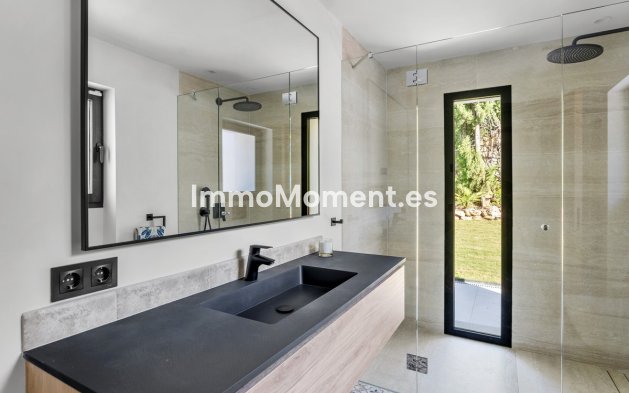 Wiederverkauf - Villa - Marbella - Nueva Andalucía