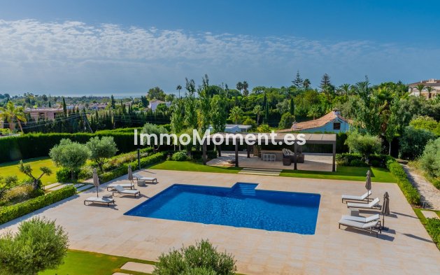 Resale - Villa - Marbella - Guadalmina Alta