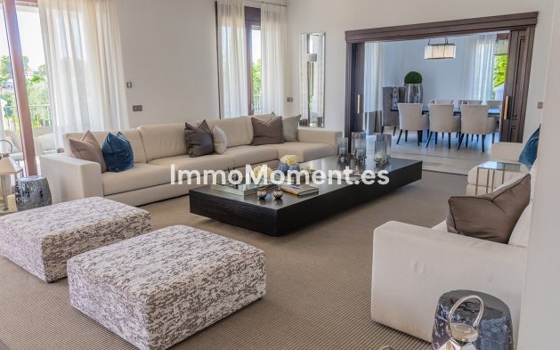 Resale - Villa - Marbella - Guadalmina Alta