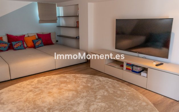 Resale - Villa - Marbella - Guadalmina Alta